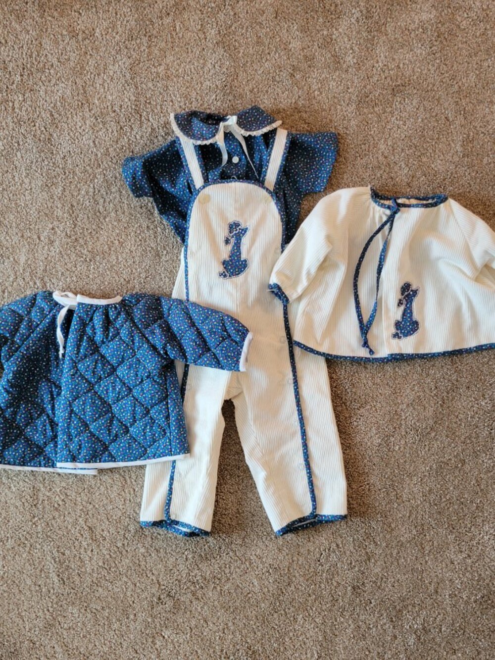 UPDATED: 4-Piece Vintage 70s Outfit: Comes with 2 Jackets, Overalls, and Shirt